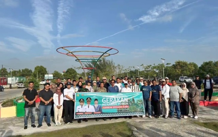 Gerakan Tanam Pohon Warnai Peringatan Hari Lingkungan Hidup Nasional di Karimun