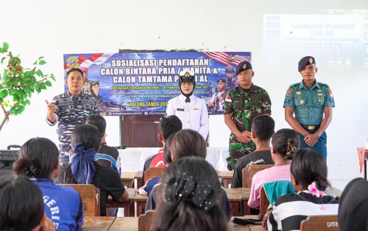 Sosialisasi penerimaan prajurit TNI AL di Seram Barat 