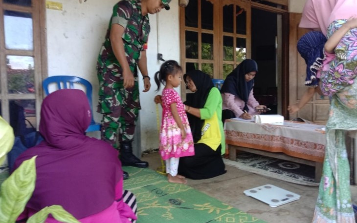Pendampingan posyandu di wilayah desa binaan 