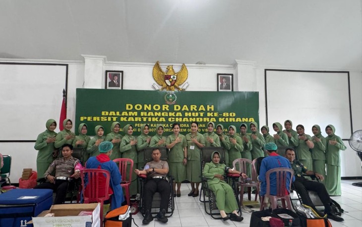 Donor darah HUT Persit Kartika Chandra Kirana Ke 80 