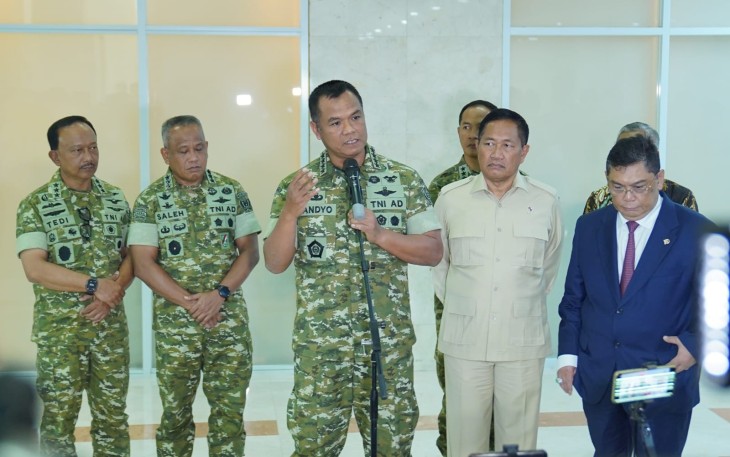 Wapang TNI dan Wamenhan RI Bahas Penguatan Alutsista dalam Rapat Kerja Komisi I di DPR RI
