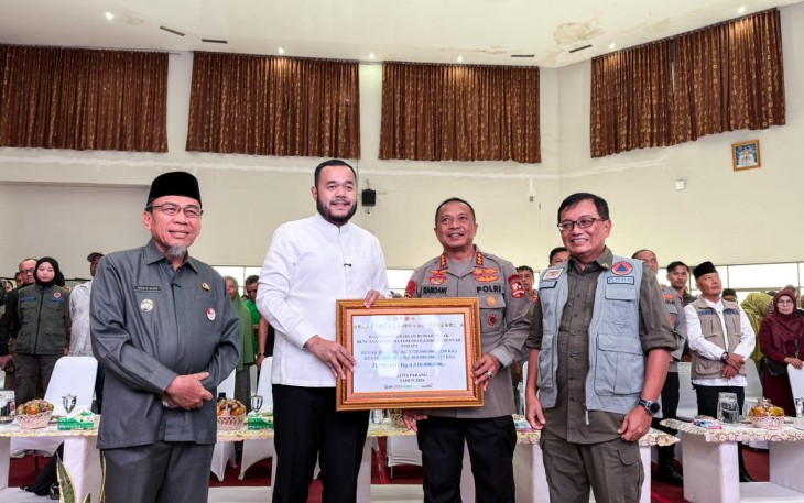 Penyaluran Bantuan Stimulan Rumah Rusak Ringan dan Sedang Provinsi Sumbar