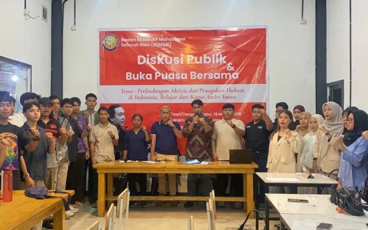 Foto bersama BEM UIR 