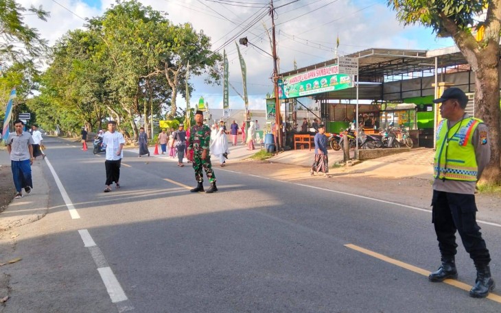 Sinergitas TNI-Polri di Trenggalek Amankan Sholat Idul Fitri 1447 H