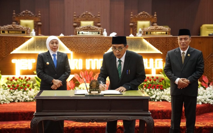Catatan Kritis Fraksi Masuk Rekomendasi Resmi LKPJ Gubernur Jatim 2025