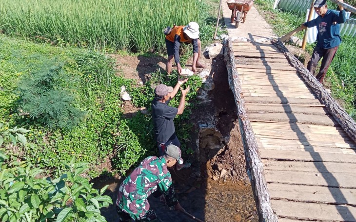 Jembatan Perintis Garuda Tahap V Dibangun Kodim Ponorogo