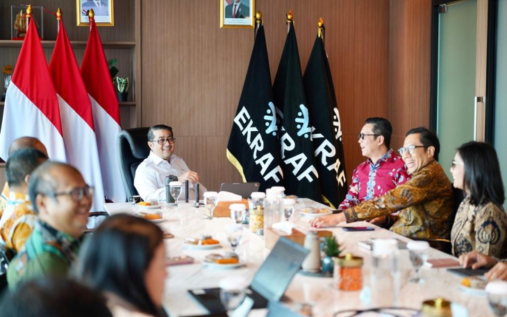 Menteri Ekonomi Kreatif, Teuku Riefky Harsya, menerima audiensi dari Bursa Efek Indonesia (BEI) di Kantor Kementerian Ekraf, Jakarta, Selasa (9/6/2026)