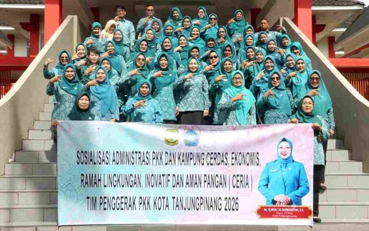 Ketua TP PKK Kota Tanjungpinang Yuniarni Pustiko Weni Ajak Kader PKK Perkuat Administrasi dan Wujudkan Kampung CERIA 