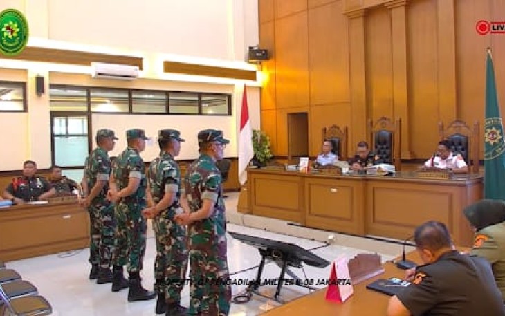 Majelis hakim menjatuhkan vonis kepada 4 (empat) prajurit Detasemen Markas Badan Intelijen Strategis (BAIS) TNI dalam persidangan pembacaan putusan yang digelar Rabu (10/6) di Ruang Sidang Garuda Dilmil-08 Jakarta