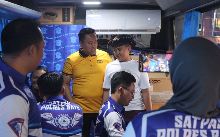 Polres Batu Hadirkan Layanan On the Spot di CFD Sambut Hari Bhayangkara
