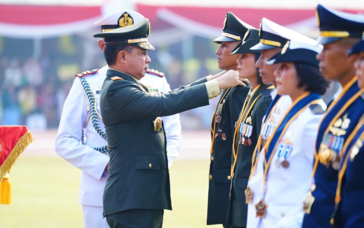 Panglima TNI Lantik 1.737 Perwira Remaja TNI di Magelang