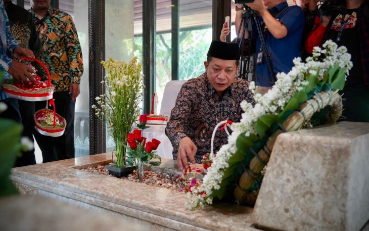 Menteri Koperasi (Menkop) Ferry Juliantono