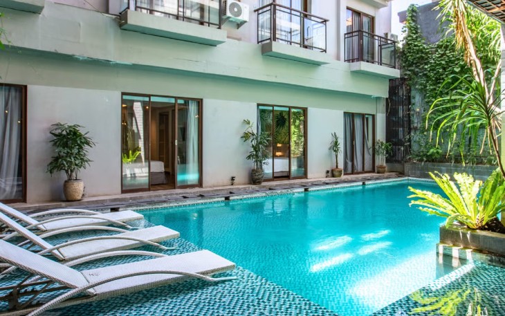 Seminyak vs Canggu: Mana yang Lebih Cocok untuk Liburanmu?