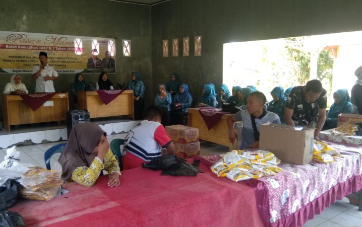 Pasar Murah di Kecamatan Sahung Diluncukan