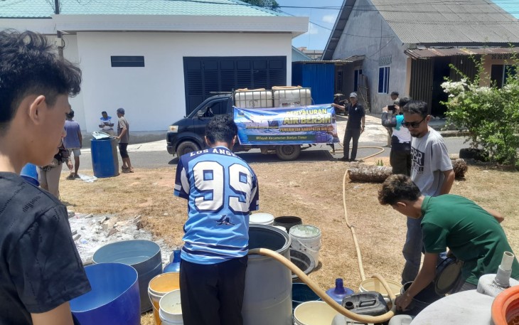 Pemerintah kabupaten Bintan Salurkan Ratusan Ton Air Bersih Bagi Warga Terdampak Kekeringan