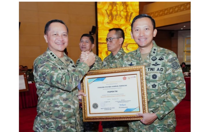 ebanyak lima Satuan Kerja (Satker) TNI, yakni Babinkum dan HAM TNI, Puspen TNI, Pusinfolahta TNI, Pusbintal TNI, dan Satkomlek TNI, berhasil meraih predikat Wilayah Bebas dari Korupsi (WBK) sebagai bagian dari upaya memperkuat transparansi dan akuntabilitas kinerja