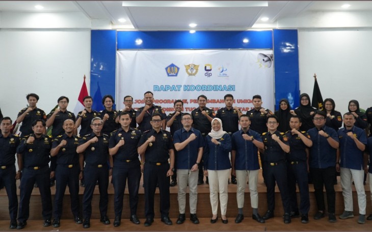 Kepala Kantor Wilayah Direktorat Jenderal Bea dan Cukai Aceh, M Rizki Baidillah, melaksanakan kegiatan jam pimpinan dalam rangka internalisasi penguatan integritas kepada jajaran pegawai di Kantor Bea dan Cukai Langsa