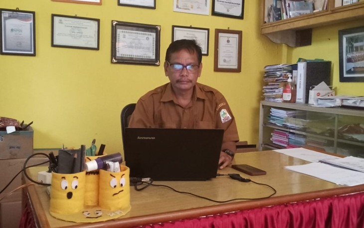 Kepala UPTD SPF SDN 1 Pasar Singkil Tarmizi, M, S.Pd