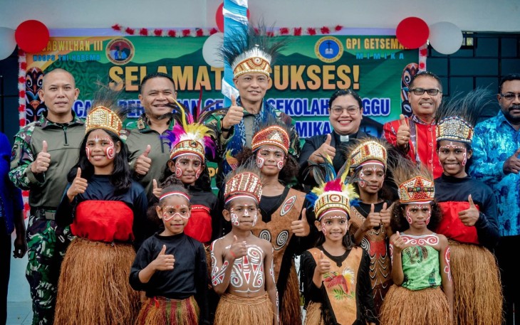  Foto bersama