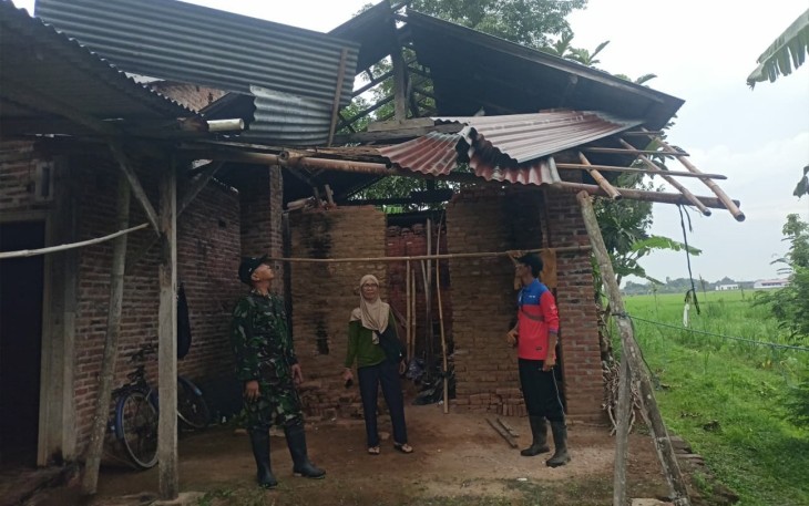Puting Beliung Melanda Trenggalek