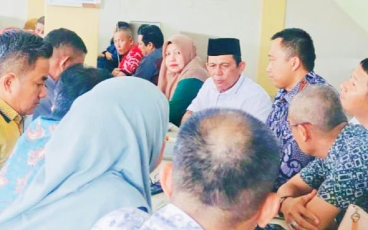 Gubernur Ansar saat Pimpin Rakor Tata Kelola RUSD RAT