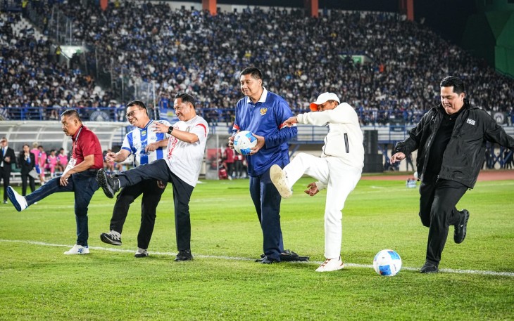 Pembukaan Piala Presiden Tahun 2026 di Stadion Si Jalak Harupat, Kabupaten Bandung, Jawa Barat, Sabtu (25/7/2026).