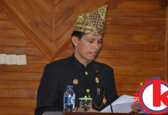 Bupati Kaur Gusril Fausi, S.Sos