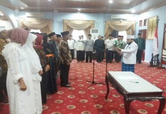 Pengukuhan pengurus forum RT dan RW Kota Bengkulu, Kamis (15/06/2017)