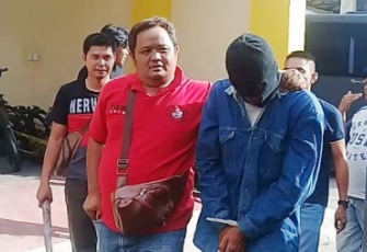 BA saat dibawa oleh Penyidik Polres Bengkulu