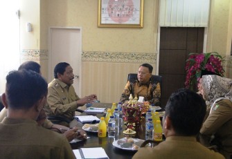 Bupati Bengkulu Utara Mi’an Gelar Rapat Terbatas Dengan Plt Gubernur Rohidin Mersyah