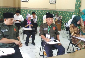 Bapaslon Walikota saat menjalani tes tertulis MMPI