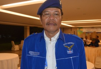 Edison Simbolon