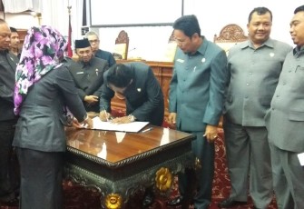 DPRD Provinsi Setujui Raperda Perlindungan Anak 