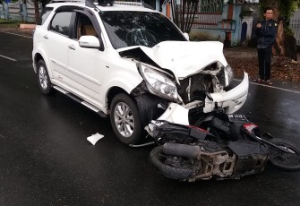 Saat kejadian kecelakaan kendaraan nampak ringsek