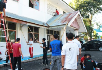 Pengecatan gedung Markas Daerah Legiun Veteran Republik Indonesia Provinsi Bengkulu 