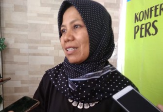 Direktur Cahaya Perempuan Women Crisis Center Teti Sumeri