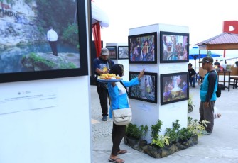 Pameran Foto Desa di Pantai Panjang  