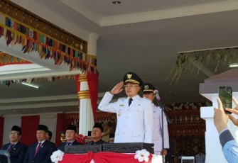 Plt Bupati Bengkulu Selatan Gusnan Mulyadi menjadi inspektur upacara HUT RI ke-73