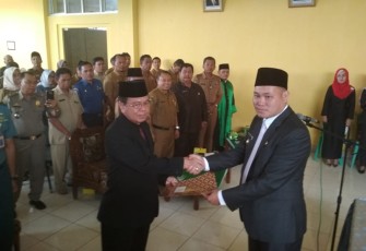 Wakil Bupati Bengkulu Tengah Septi Peryadi Melantik Edy Hermansyah, M.Si, Ph.D Sebagai  Penjabat Sekretaris Daerah 
