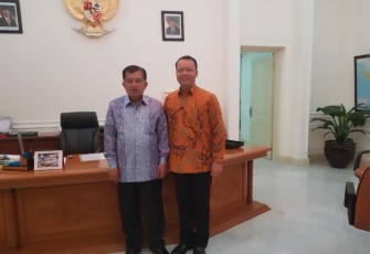Gubernur Bengkulu Temui Wakil Presiden RI Jusuf Kalla.