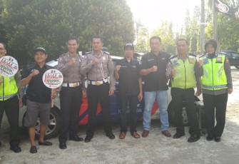 Satuan Lalu Lintas Polres Bengkulu Utara melakukan sosialisasi kampanye Millennial Road Safety Festival (MRSF), Rabu (29/1).