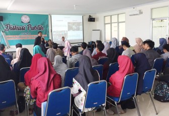 Diskusi publik dengan tema "Transformasi wajah Indonesia dari segi infrastruktur dan suprastruktur" 