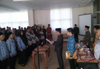 Pelantikan dan pengambilan sumpah pejabat fungsional dilingkungan Pemkab Kaur, Kamis (14/02/2019).