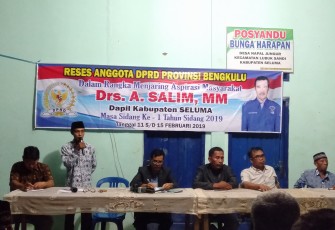 Kepala Desa Napal Jungur Di'an Firin Dan Anggota DPRD Provinsi Bengkulu A Salim Saat Reses Menjaring Aspirasi Masyarakat