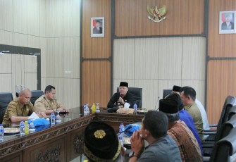 Gubernur Bengkulu Rohidin Mersyah  Terima Audiensi Forum Kepala Desa se-Kabupaten Kepahiang 