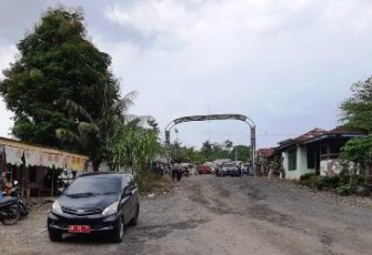 Massa Coba Masuk Kawasan PT BMQ
