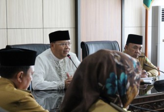 Gubernur Bengkulu Rohidin Mersyah Pimpin Rapat 