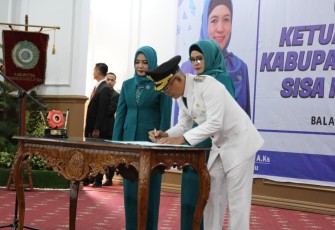 Lantik Bupati Bengkulu Selatan, Ini Pesan Gubernur Bengkulu Rohidin Mersyah