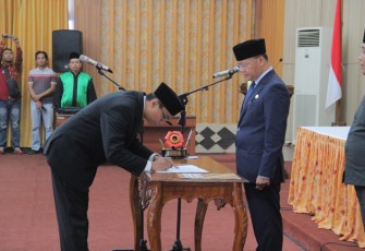 Gubernur Bengkulu Rohidin Mersyah Lantik Kepala BPKP Bengkulu Gumbira Budi Purnama
