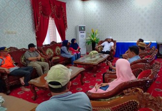 Wali Kota Bengkulu Helmi Hasan Pimpin Pertemuan Dengan Sejunlah Kepala OPD Merespon Kebakaran Yang Terjadi di Pasar Minggu 